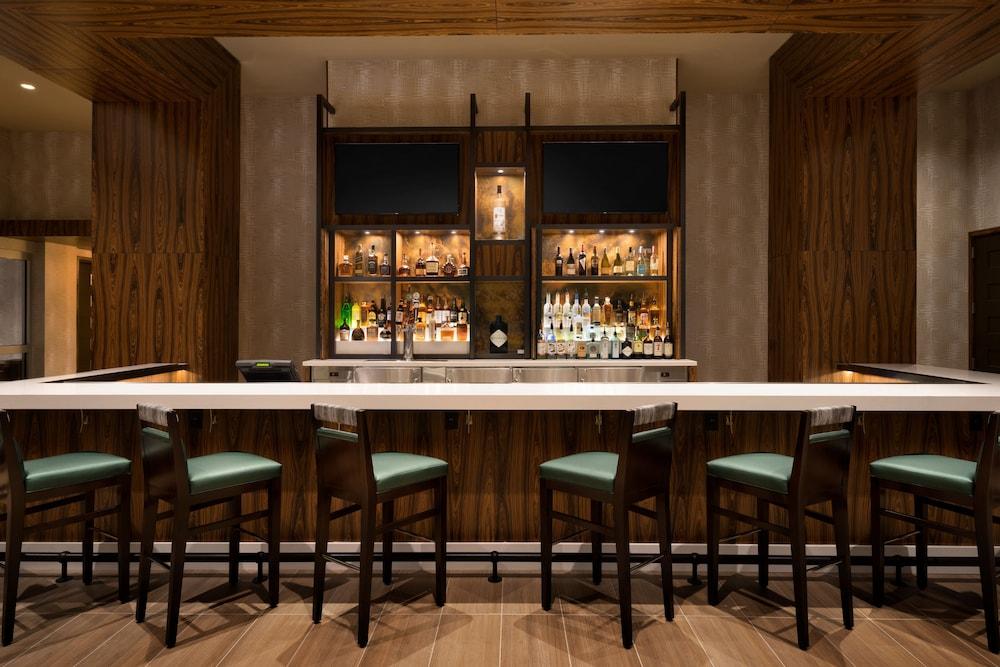 The Landing Hotel at Rivers Casino & Resort photo 41