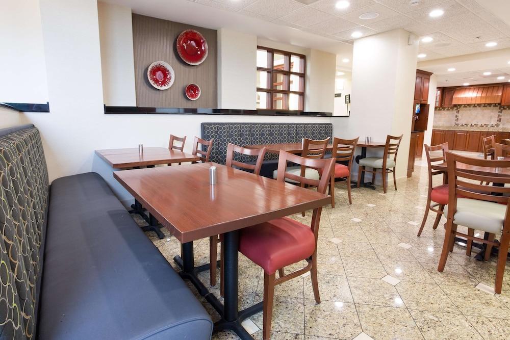 Drury Inn & Suites Joplin photo 23