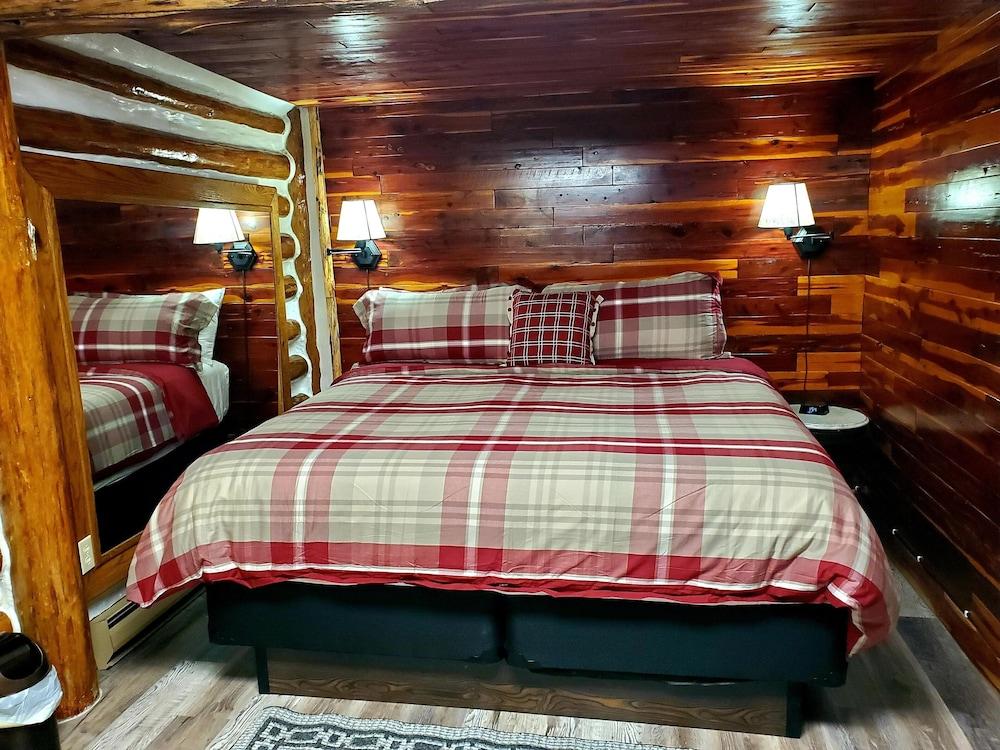 Log Cabin Inn photo 5