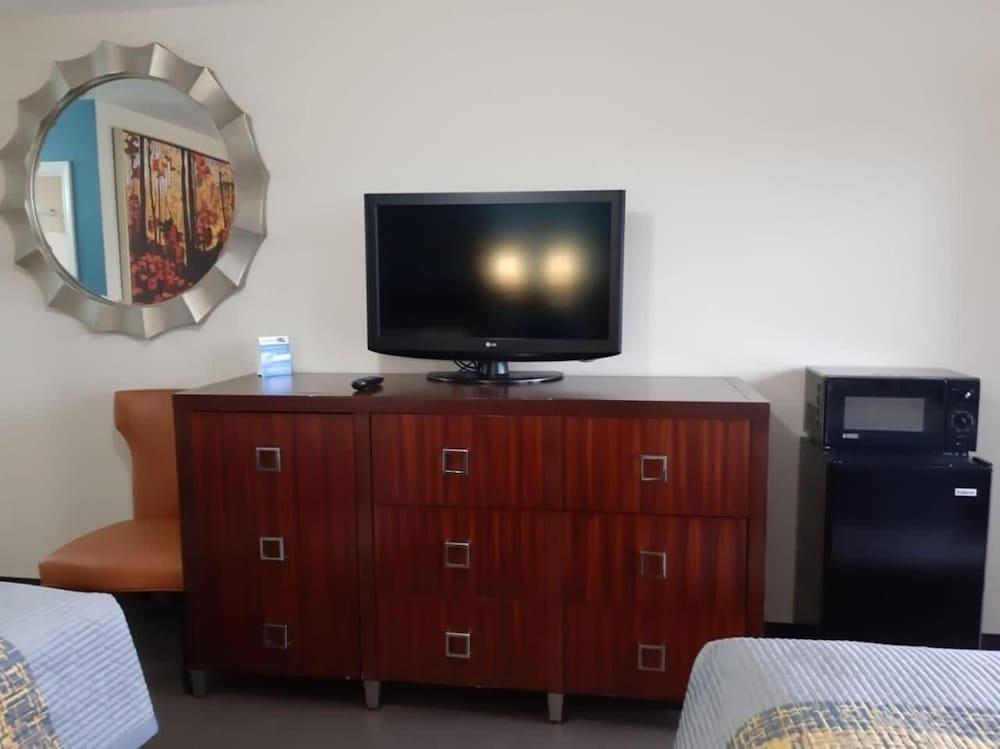 Deerfield Inn photo 29