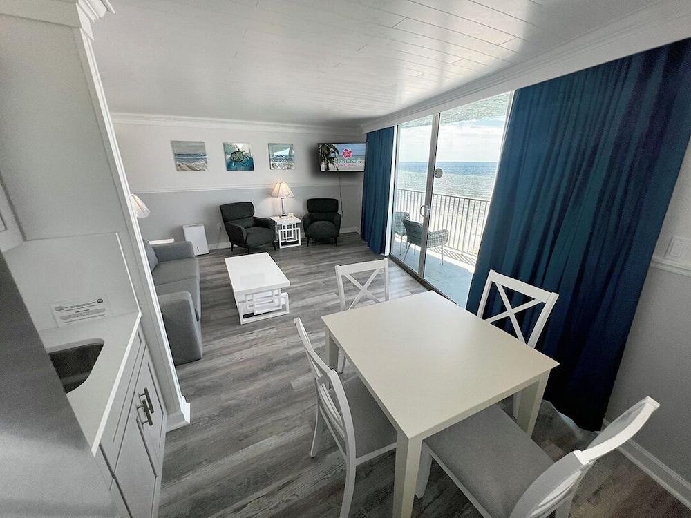 Lani Kai Beachfront Resort photo 67