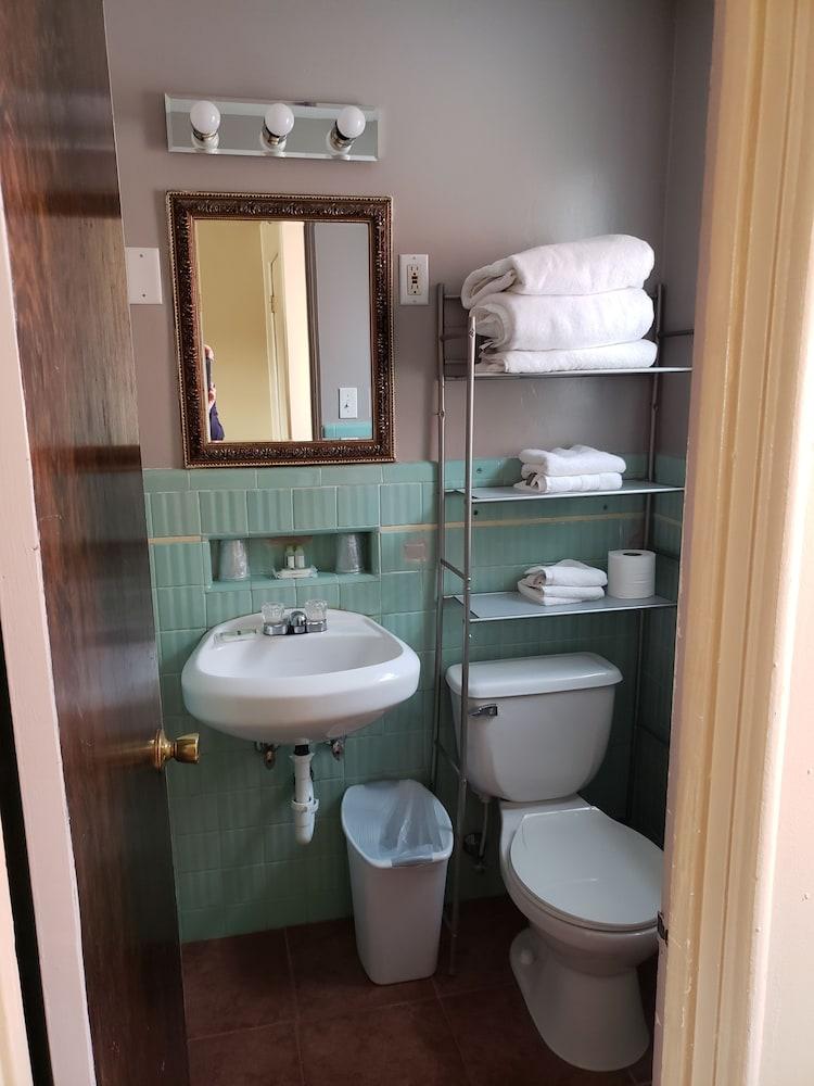 Brickyard Inn photo 10