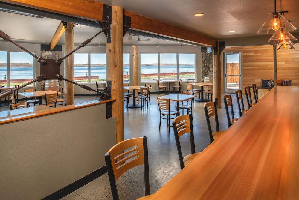 River Lodge And Grill photo 62