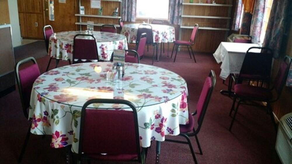 Marlinton Motor Inn photo 12