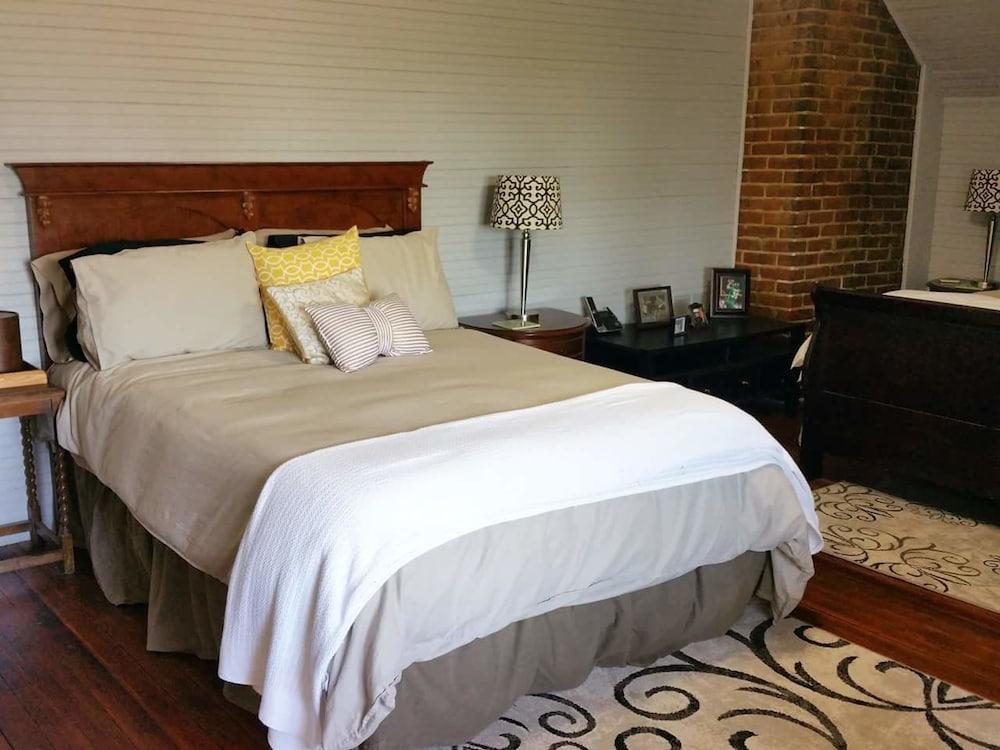 Edwardian Inn photo 43