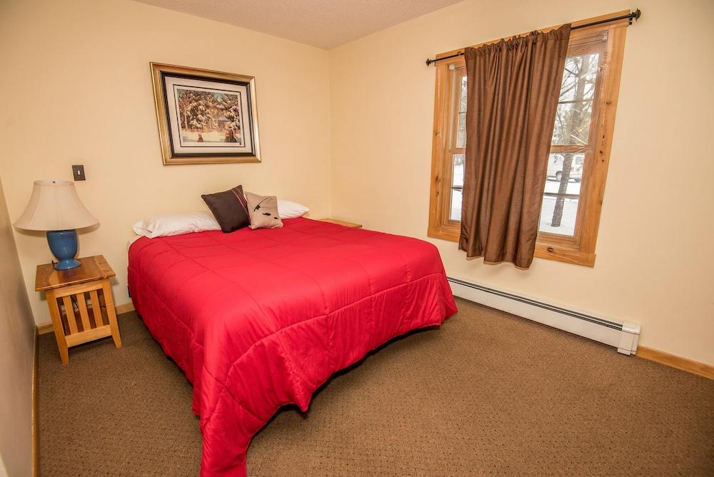 Skyport Lodge photo 33