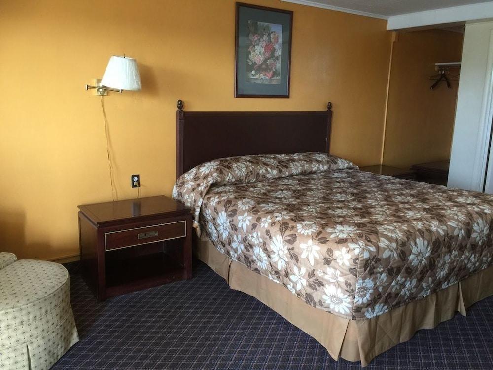 Relax Inn photo 5