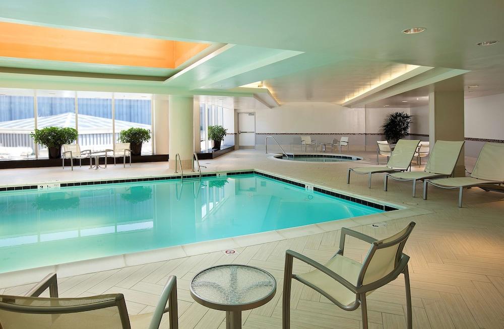 Embassy Suites by Hilton Washington DC Chevy Chase Pavilion photo 55