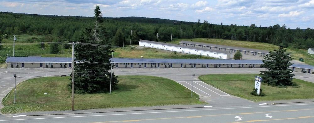 The Bluebird Motel photo 1
