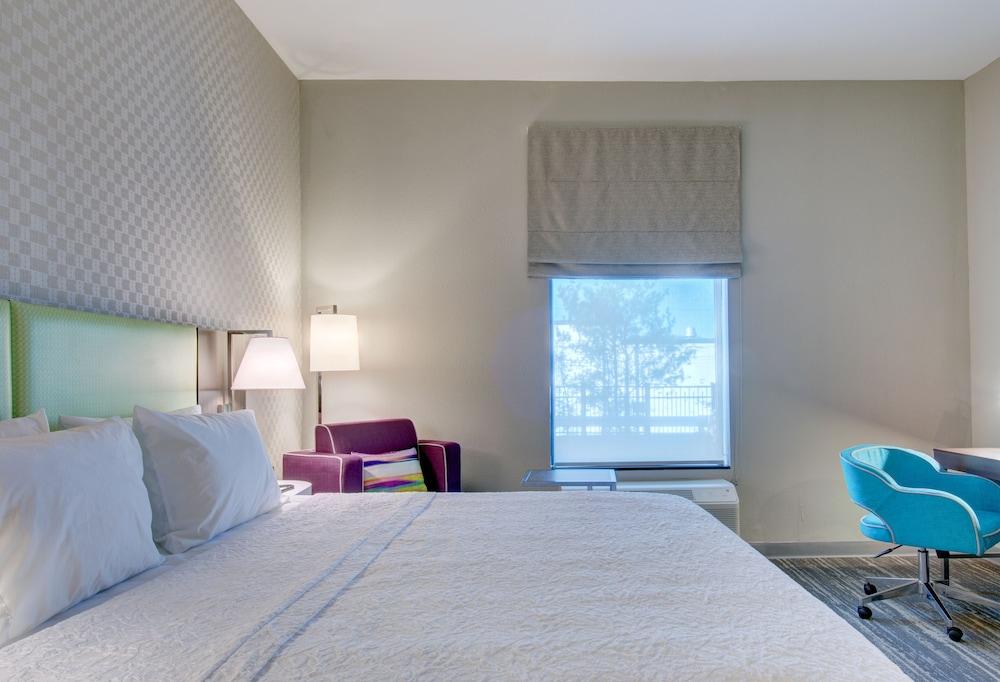 Hampton Inn & Suites Boston/Stoughton photo 8