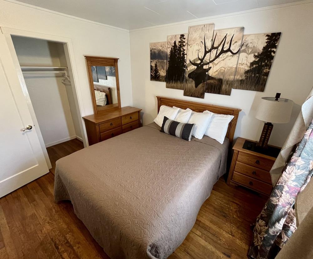 Cascade Motel photo 16