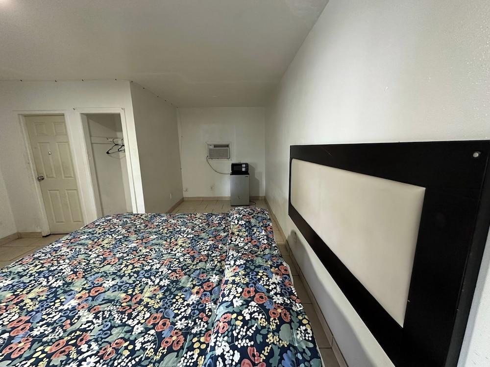 Antigua Motel by OYO Tampa US - 41 photo 5