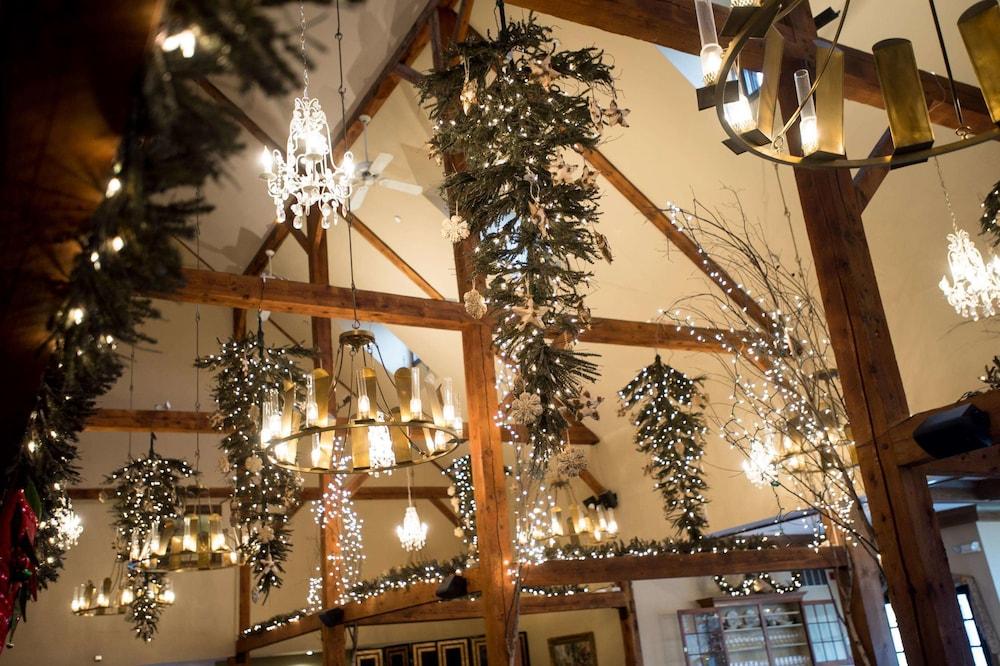 The Grand at Bedford Village Inn photo 81
