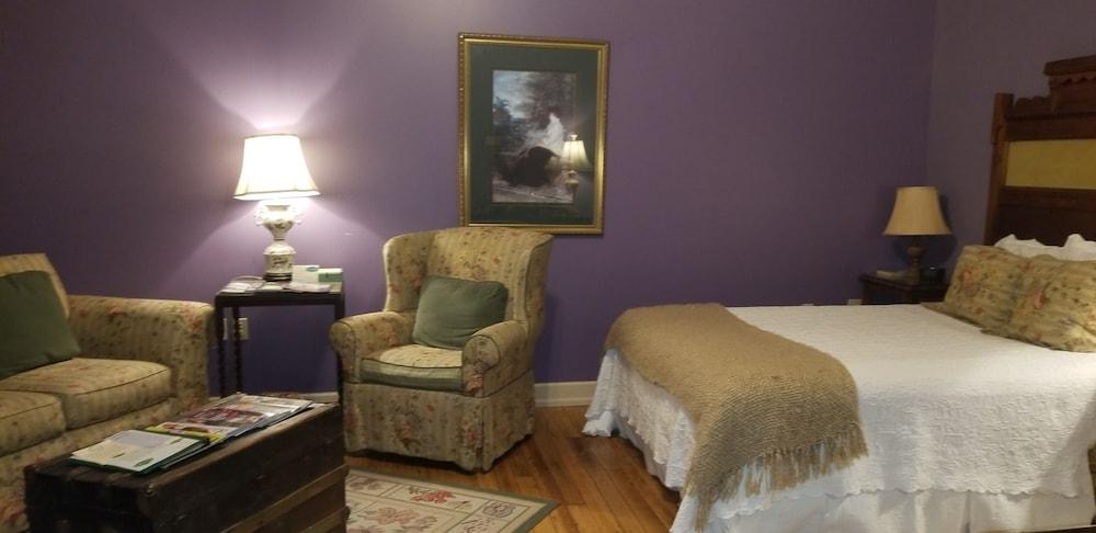 Downtown Guest Quarters Hotel photo 58