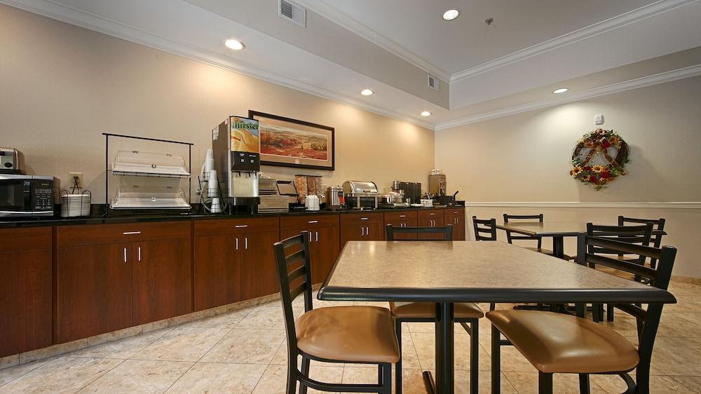 Best Western Plus Louisa photo 29