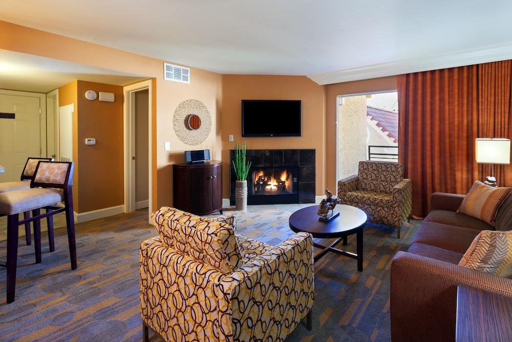 Holiday Inn Club Vacations at Desert Club Resort by IHG photo 25