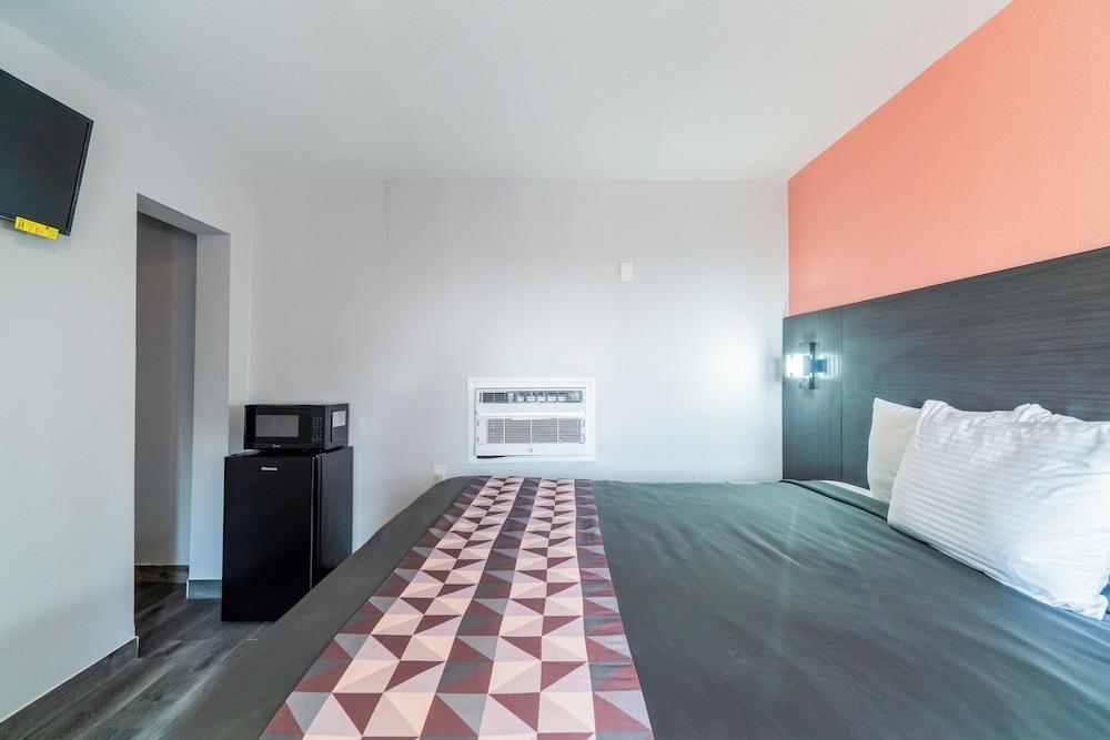 Royal Inn by OYO photo 16