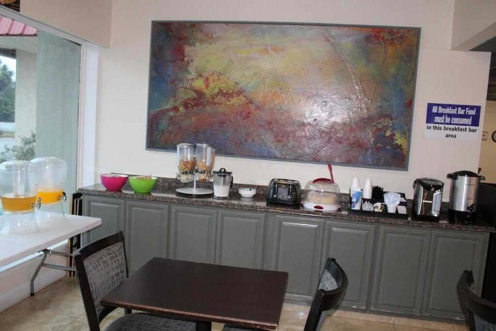 Noble Suites photo 24