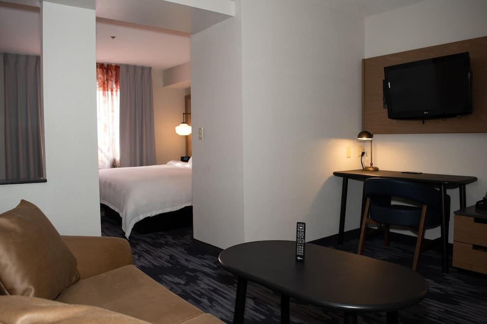 Fairfield by Marriott Mt Pleasant photo 3
