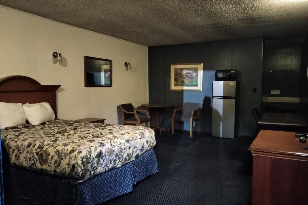 Blueway Inn and Suites El Dorado photo 6