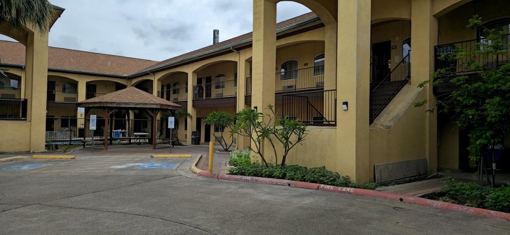 Texas Inn and Suites RGV photo 81
