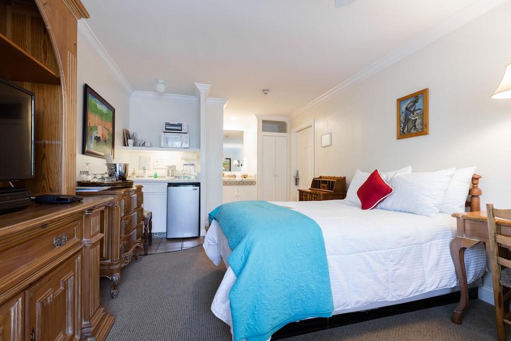 The Caribbean Court Boutique Hotel photo 53