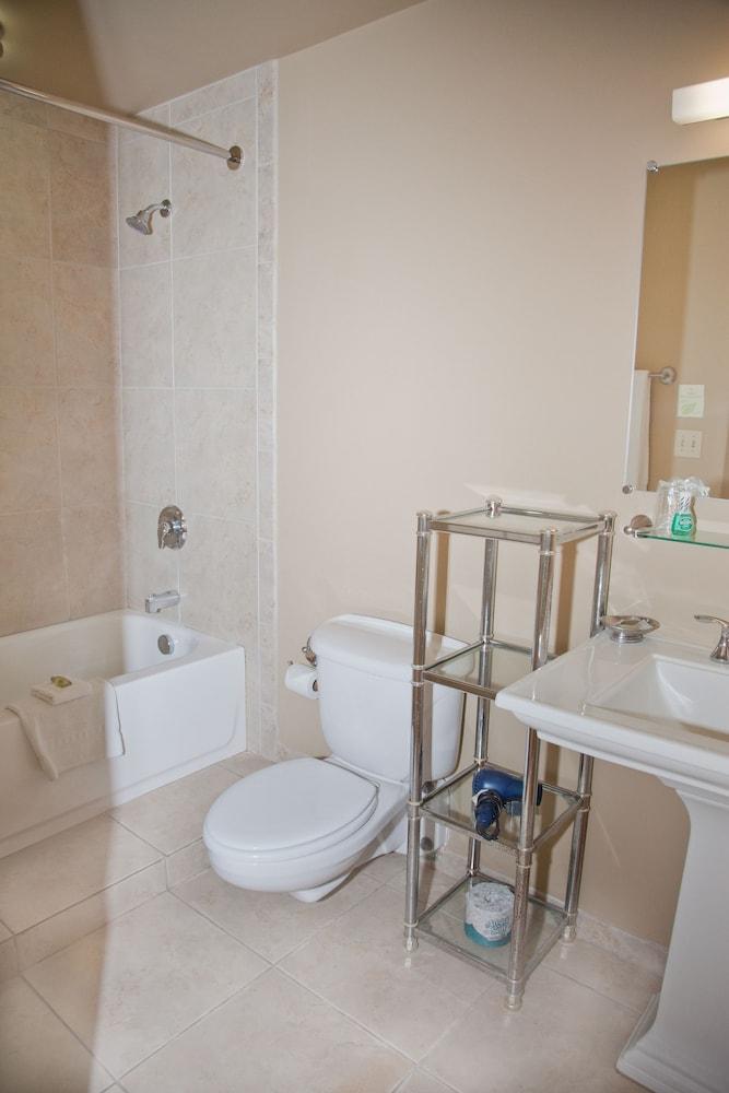 V Boutique Hotel photo 22