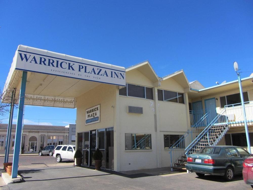 Warrick Plaza Inn photo 20