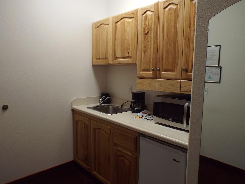 Greenwood Village Inn & Suites photo 26