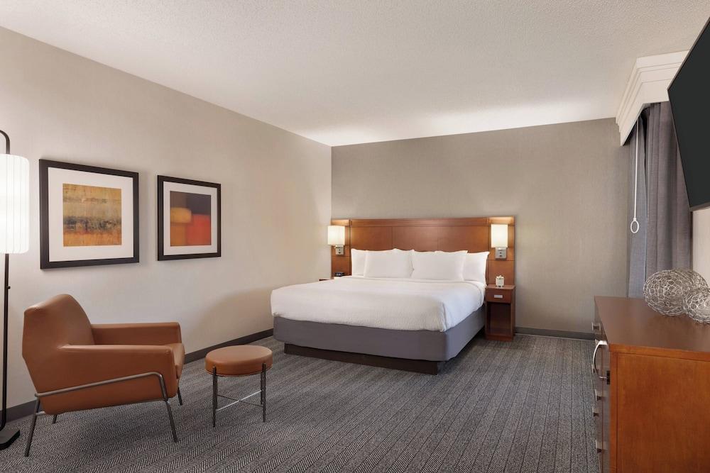 Courtyard Marriott Greenville photo 4