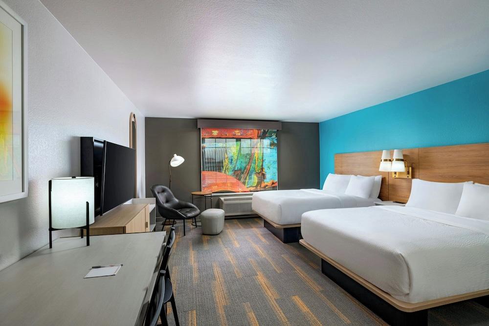 Towneplace Suites By Marriott photo 5