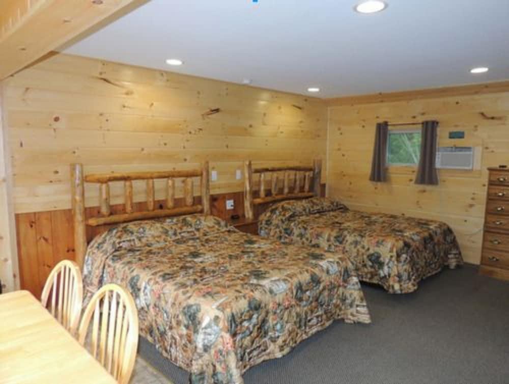 Lake George Diamond Cove photo 45