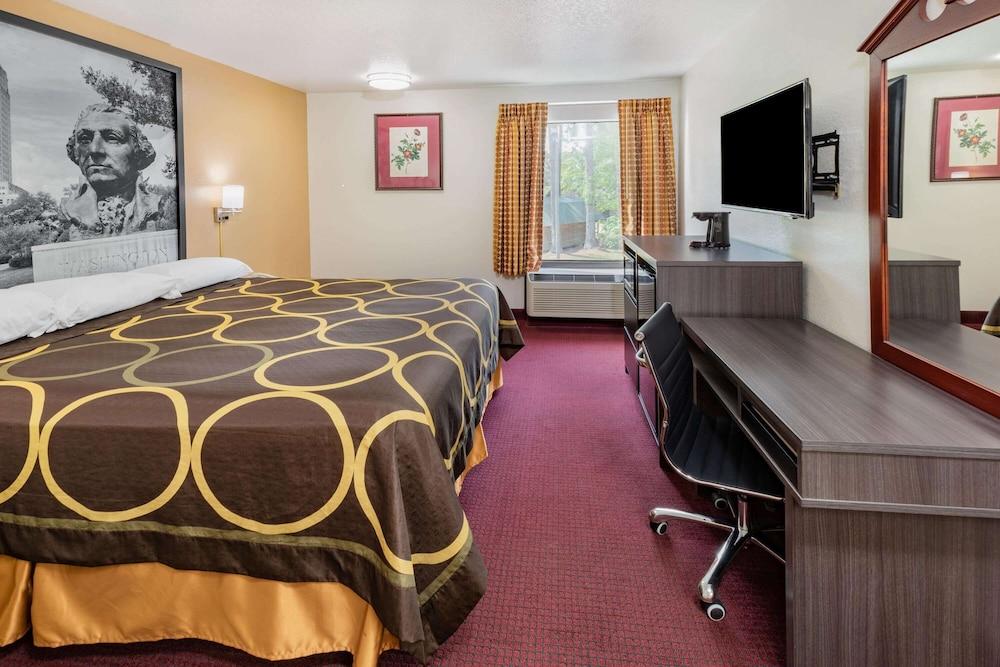 Super 8 by Wyndham Kinder/Coushatta near Casino photo 8