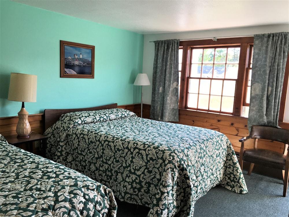 Bass River Motel photo 13