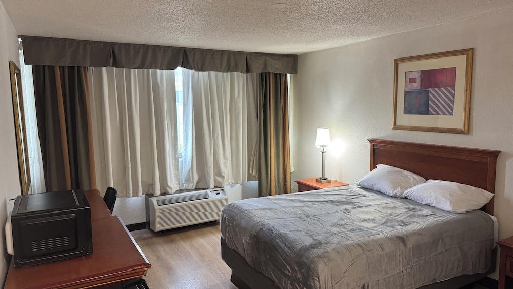 Cortina Inn photo 5
