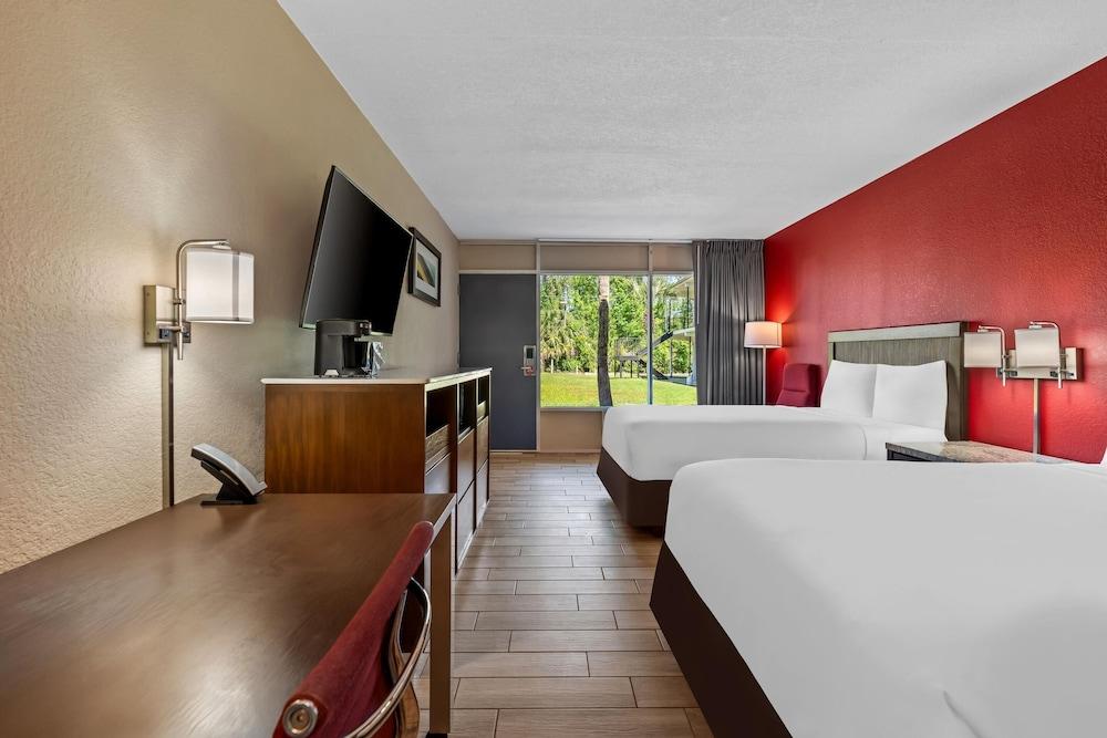 Econo Lodge Jennings photo 20