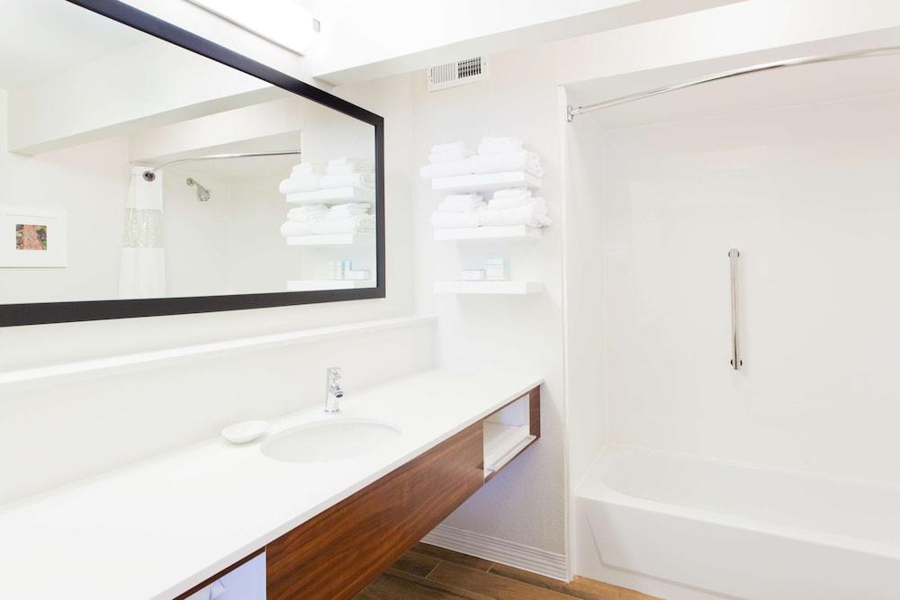 Hampton Inn Bremen I 20 photo 17