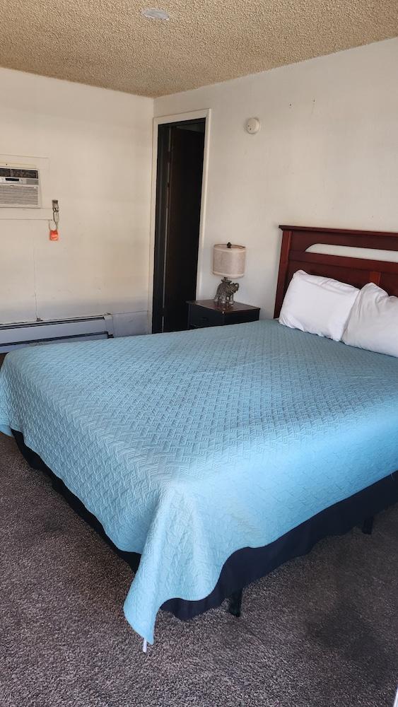 Golden Arrow Motel photo 17