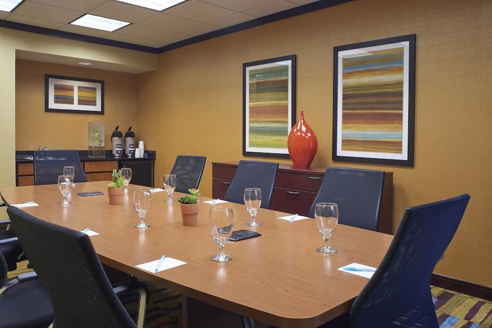 Fairfield Inn & Suites by Marriott New Buffalo photo 17