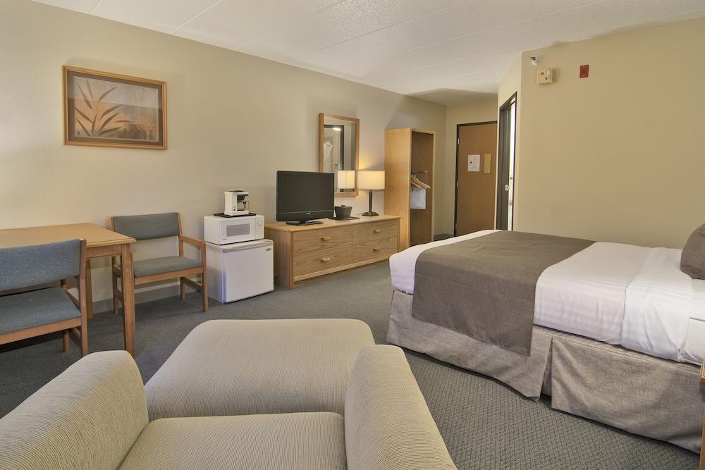 Boarders Inn & Suites by Cobblestone Hotels - Faribault photo 34