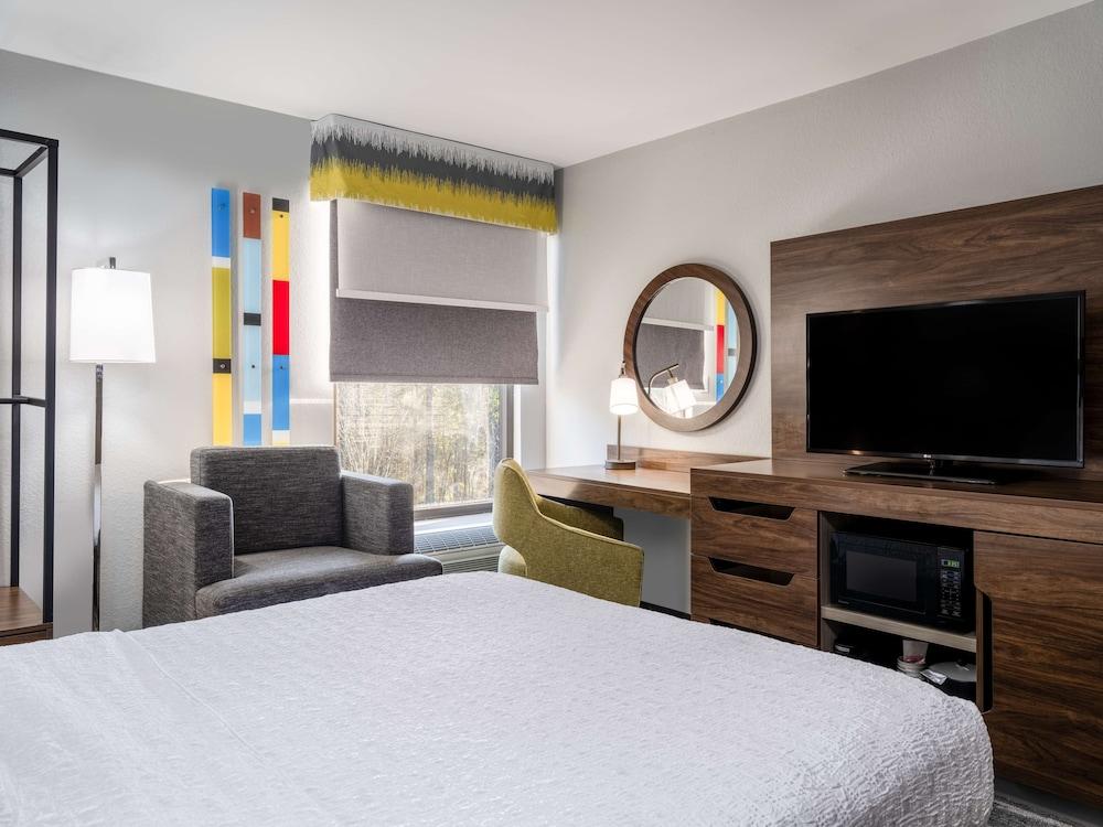 Hampton Inn Peachtree Corners Norcross photo 26
