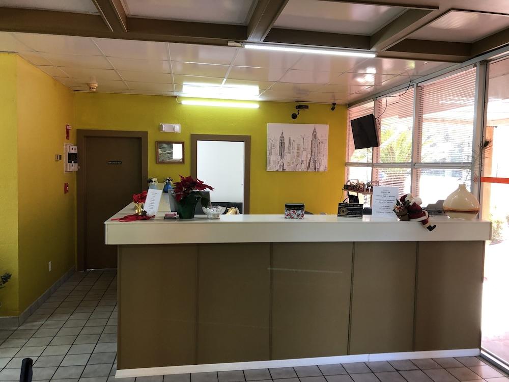 Regency Inn photo 3