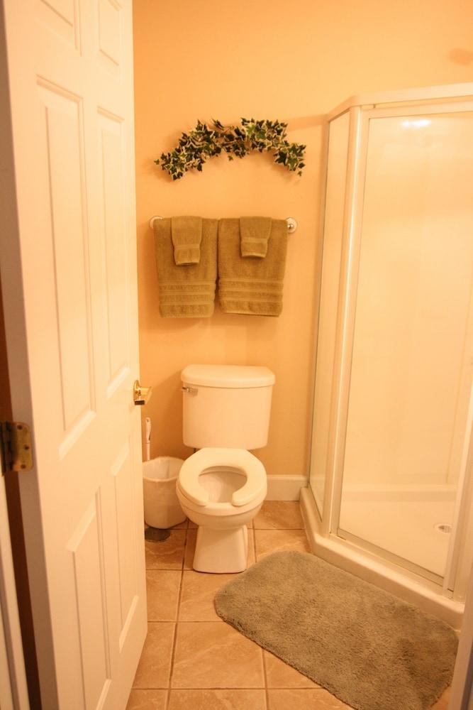 Monroe Street Suites photo 48