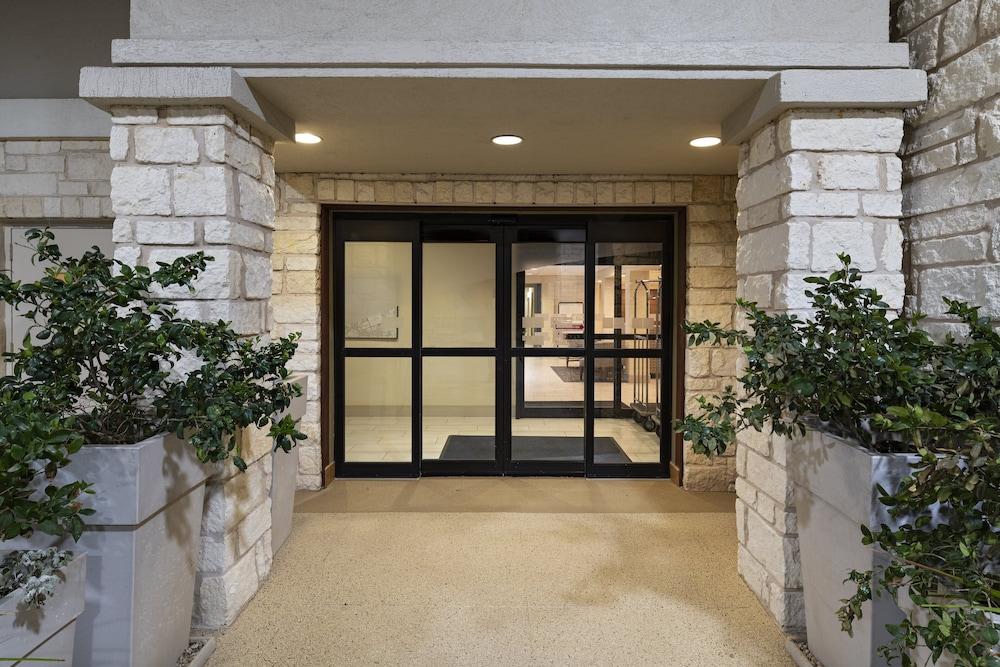 Holiday Inn Express Hotel & Suites Cedar Park by IHG photo 24