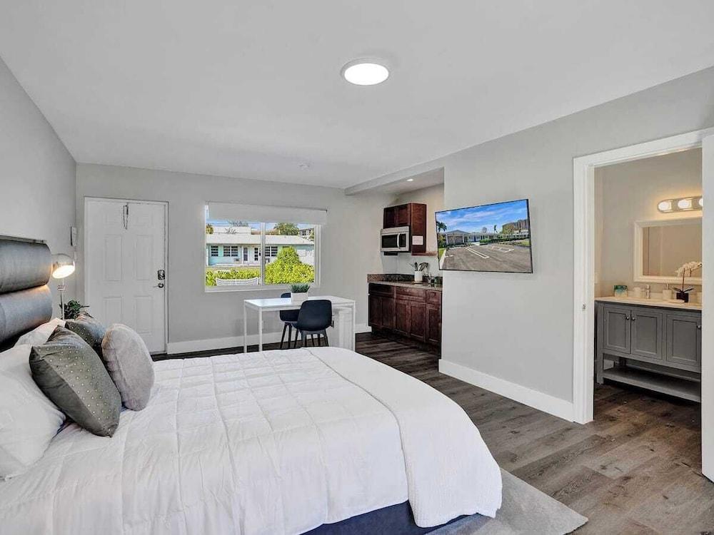 Pelican by Stay Hospitality photo 15