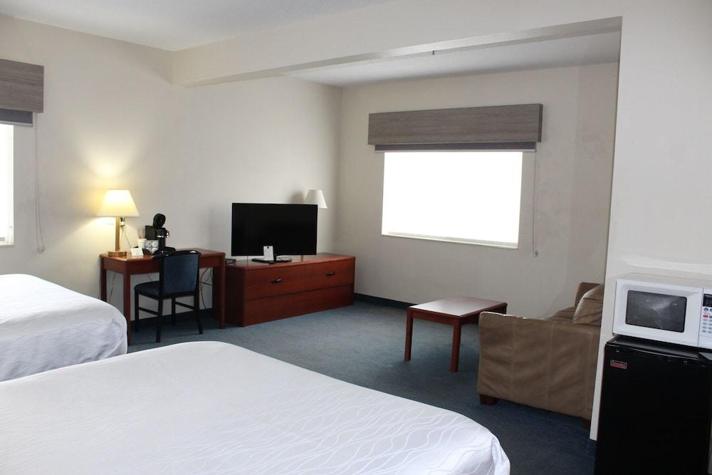 Reston Inn & Suites photo 22