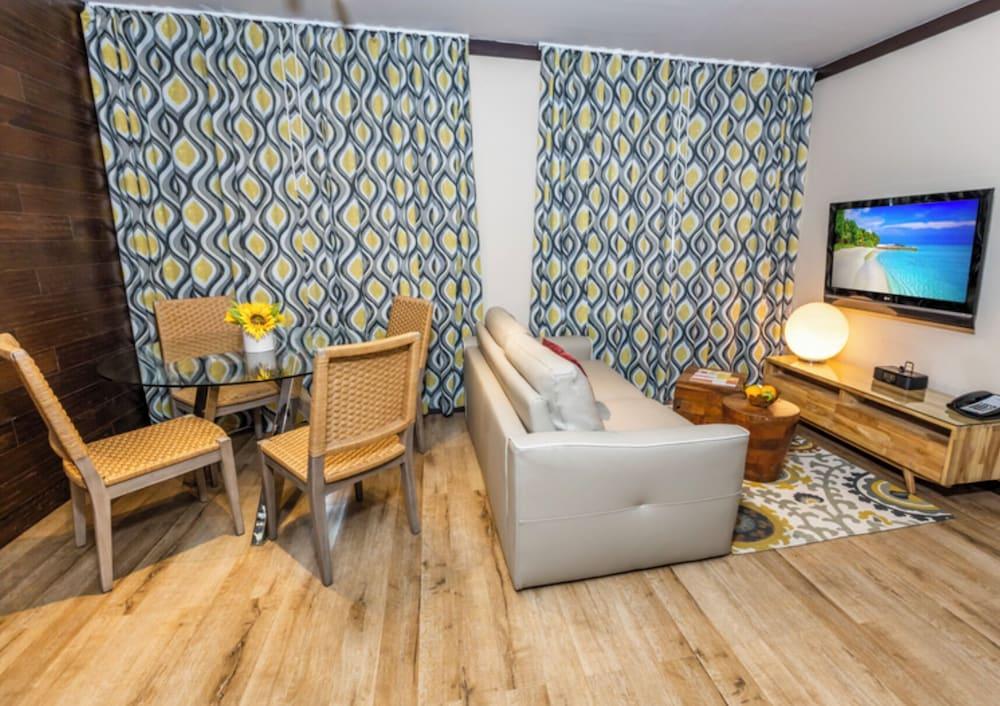 The Shoreline Suites photo 36
