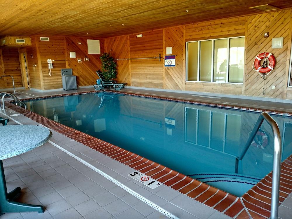 Holiday Inn Express Toledo West - Napoleon by IHG photo 7
