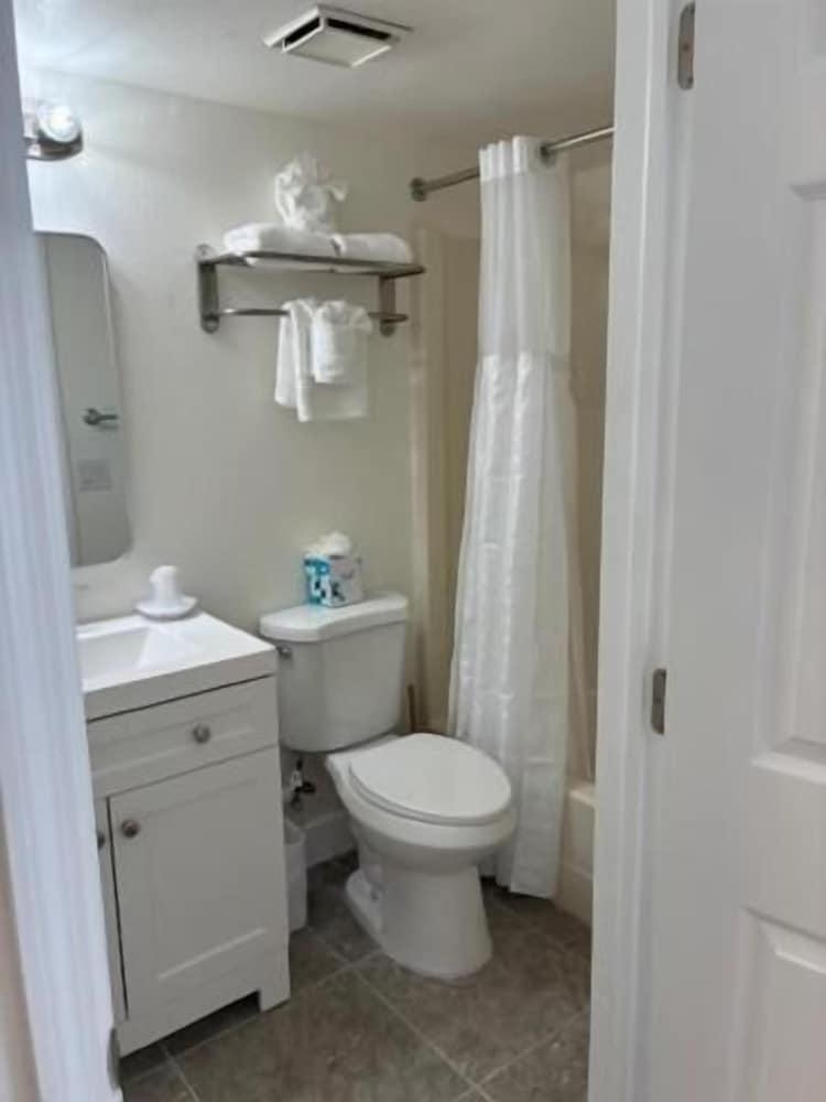 Sea Breeze Inn photo 3