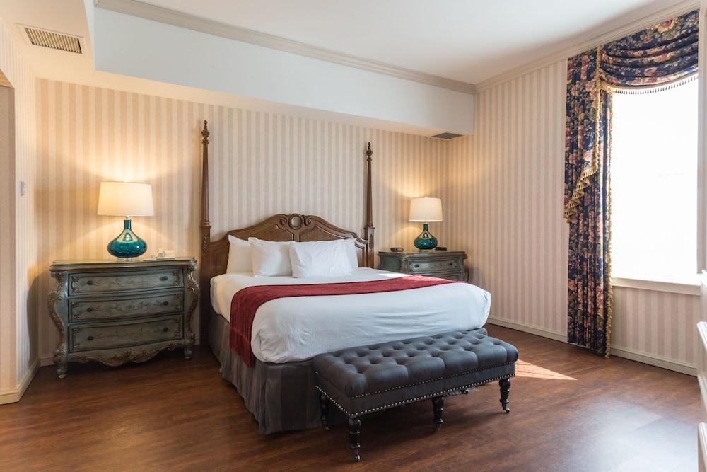 Hotel Winneshiek photo 10